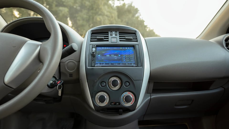 Used 2024 Nissan Sunny SV in White – Infotainment / Touchscreen System for Sale at First Choice Cars Dubai Sharjah