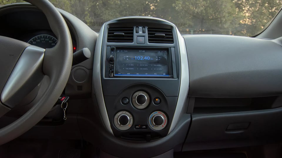 Used 2023 Nissan Sunny SV in White – Infotainment / Touchscreen System for Sale at First Choice Cars Dubai Sharjah