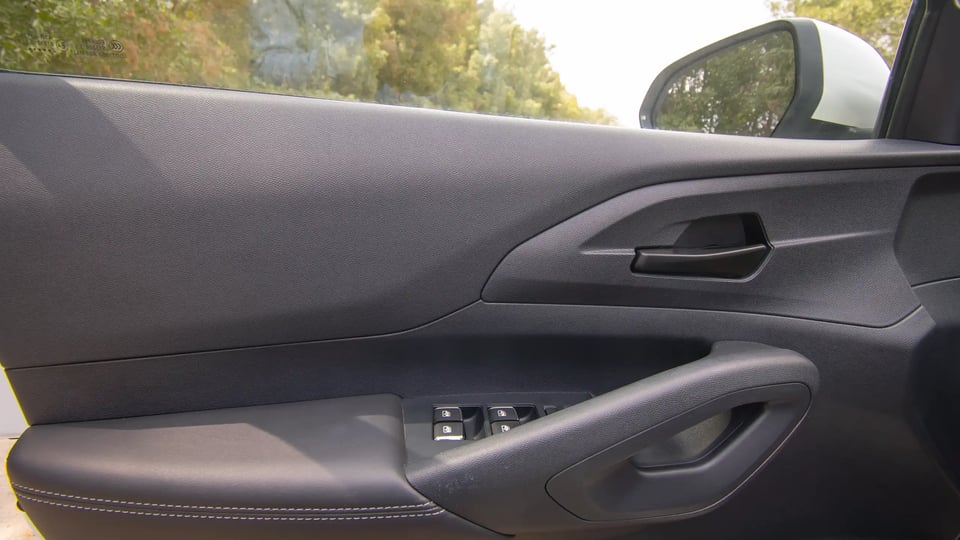 Used 2023 Peugeot Landtrek Double Cabin in Silver – Driver Door Panel Full View for Sale at First Choice Cars Dubai Sharjah