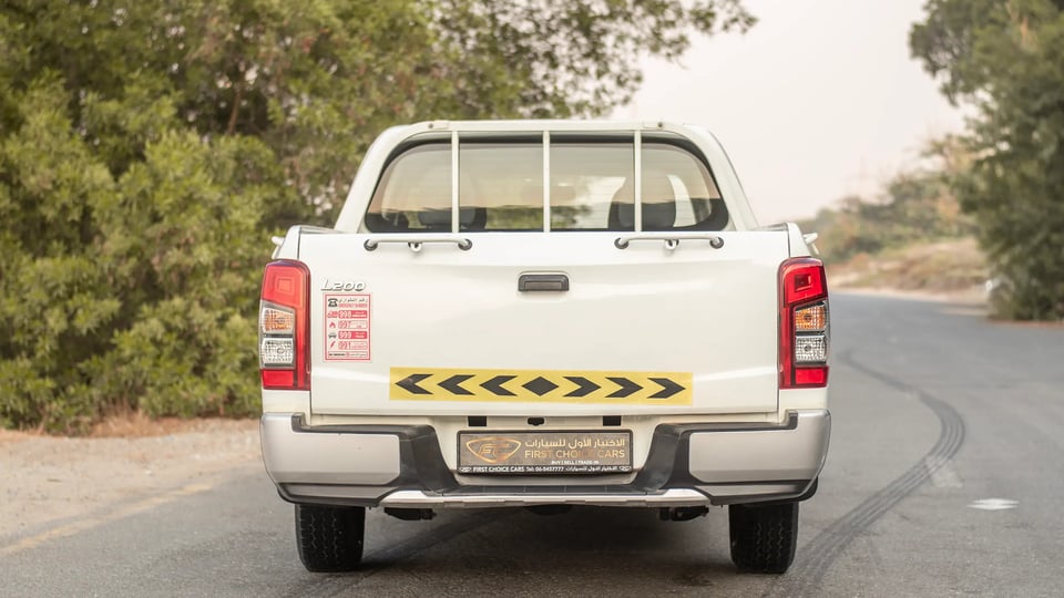 Used 2021 Mitsubishi L200 GL Double Cabin in White – Back/Rear View for Sale at First Choice Cars Dubai Sharjah