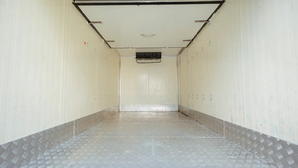 Used 2020 Mitsubishi Canter Chiller Box in White – Chiller Box Rear Opening View for Sale at First Choice Cars Dubai Sharjah