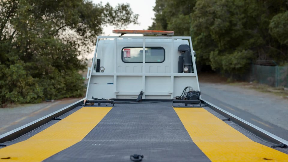 Used 2017 Isuzu NPR Recovery in White – Recovery Rear Load Deck View for Sale at First Choice Cars Dubai Sharjah