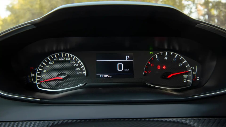 Used 2023 Peugeot 2008 Active in Orange – Odometer / Mileage Reading View for Sale at First Choice Cars Dubai Sharjah