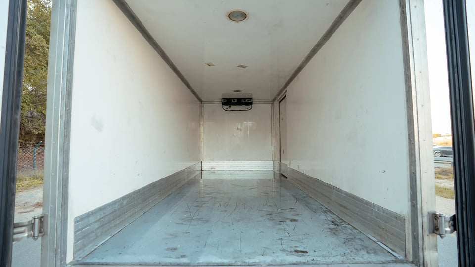 Used 2017 Mitsubishi Canter Chiller Box in White – Chiller Box Rear-to-Front View for Sale at First Choice Cars Dubai Sharjah