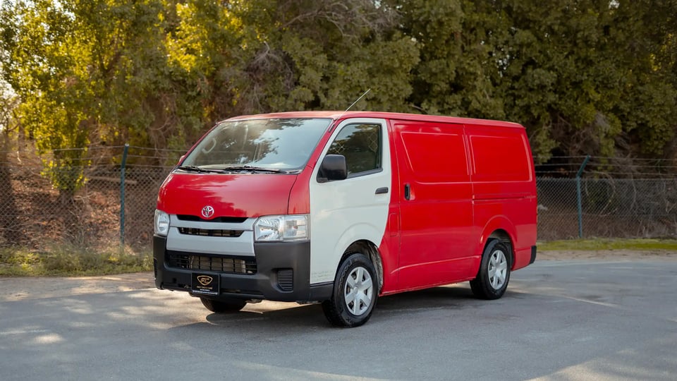 Used 2020 Toyota Hiace GL High Roof Red – Left Front Diagonal (45°) View at First Choice Cars Sharjah