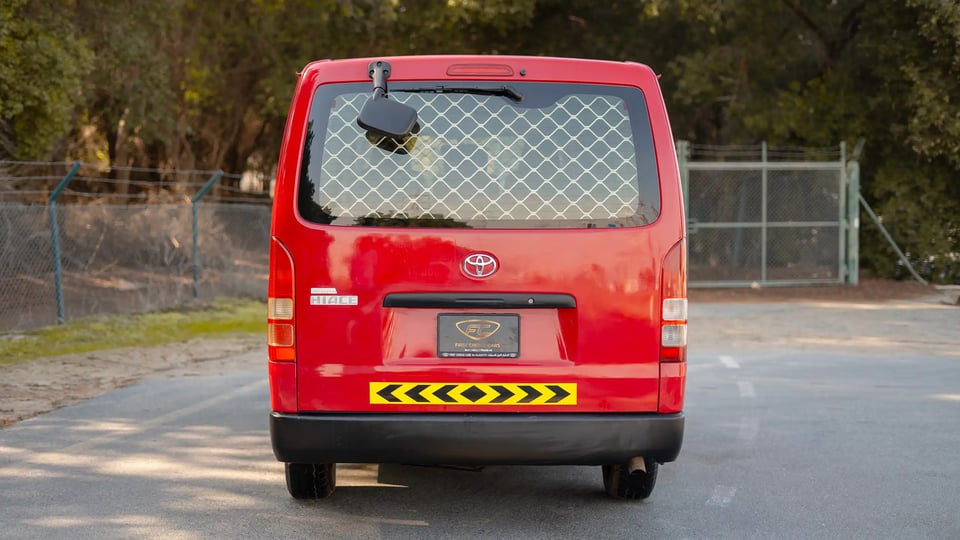 Used 2020 Toyota Hiace GL High Roof Red – Back/Rear View at First Choice Cars Sharjah