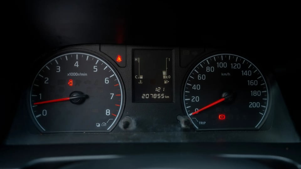 Used 2024 Nissan Urvan High Roof White – Odometer / Mileage Reading View at First Choice Cars Sharjah