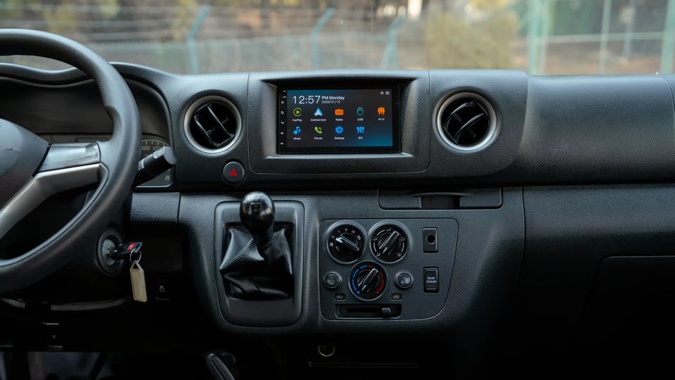 Used 2024 Nissan Urvan High Roof White – Infotainment / Touchscreen System at First Choice Cars Sharjah