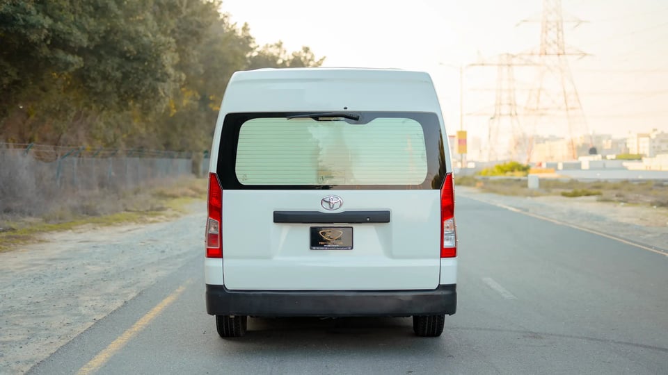 Used 2020 Toyota Hiace GL High Roof in White – Back/Rear View for Sale at First Choice Cars Dubai Sharjah