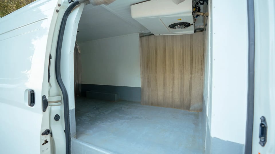 Used 2020 Toyota Hiace GL High Roof in White – Chiller Box Right Side Interior View for Sale at First Choice Cars Dubai Sharjah