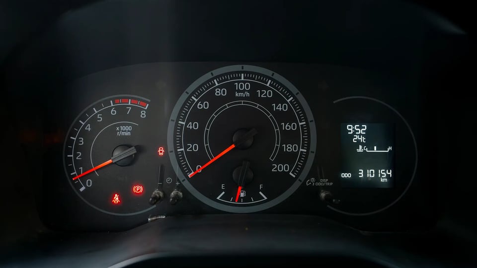 Used 2020 Toyota Hiace GL High Roof in White – Odometer / Mileage Reading View for Sale at First Choice Cars Dubai Sharjah