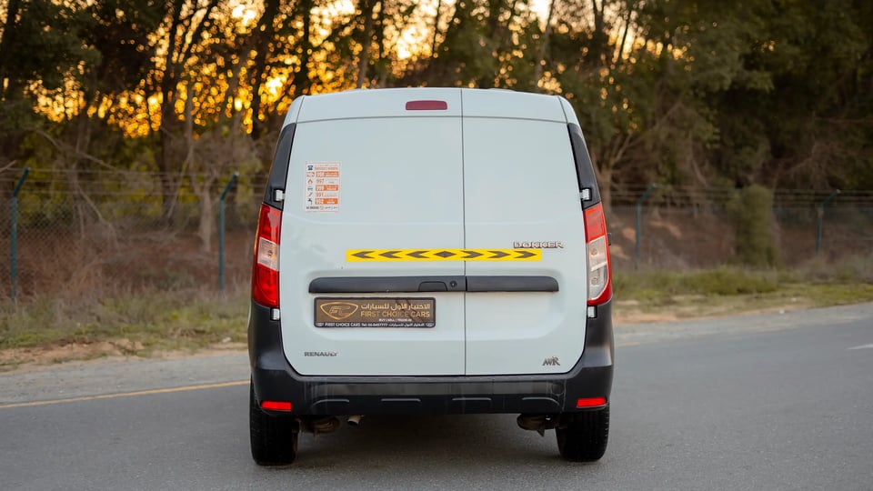 Used 2022 Renault Dokker Van in White – Back/Rear View for Sale at First Choice Cars Dubai Sharjah