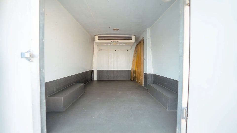 Used 2020 Nissan Urvan Standard Roof in White – Freezer Box Rear Opening View for Sale at First Choice Cars Dubai Sharjah