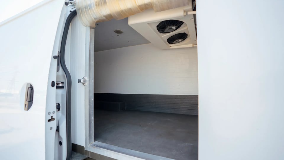 Used 2020 Nissan Urvan Standard Roof in White – Freezer Box Right Side Interior View for Sale at First Choice Cars Dubai Sharjah