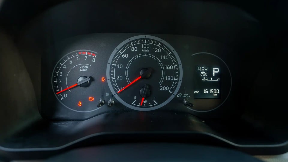 Used 2021 Toyota Hiace GL High Roof in White – Odometer / Mileage Reading View for Sale at First Choice Cars Dubai Sharjah