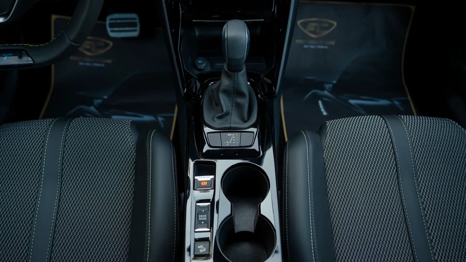 Used 2024 Peugeot 2008 GT in Black – Center Console & Gear Shifter for Sale at First Choice Cars Dubai Sharjah