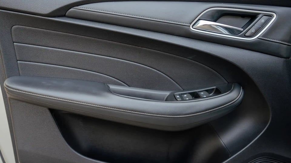 Used 2022 MG 5 Comfort in Silver – Driver Door Panel Full View for Sale at First Choice Cars Dubai Sharjah