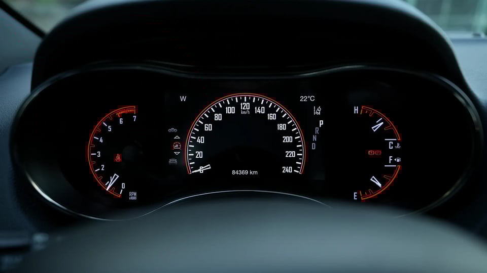 Used 2020 Dodge Durango R/T in White – Odometer / Mileage Reading View for Sale at First Choice Cars Dubai Sharjah