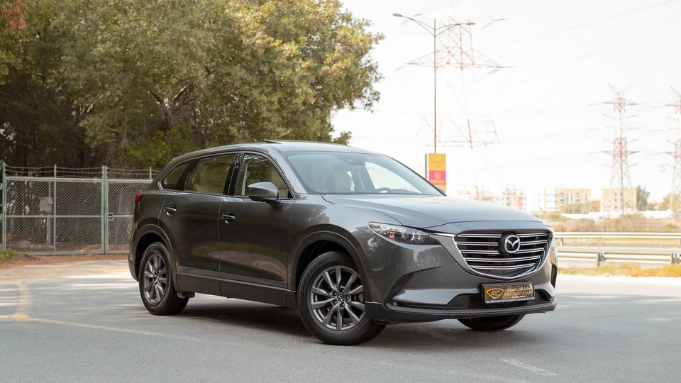Used 2020 Mazda CX-9 GT in Grey – Right Front Diagonal (45°) View for Sale at First Choice Cars Dubai Sharjah