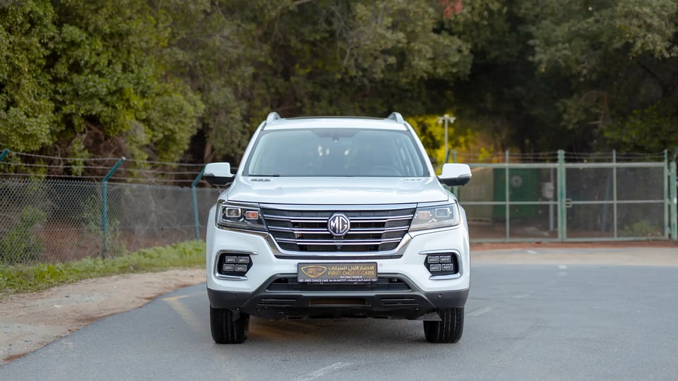 Used 2021 MG RX8 Luxury in White – Front View for Sale at First Choice Cars Dubai Sharjah