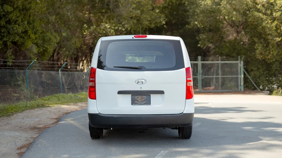 Used 2021 Hyundai H1 Cargo Van in White – Back/Rear View for Sale at First Choice Cars Dubai Sharjah