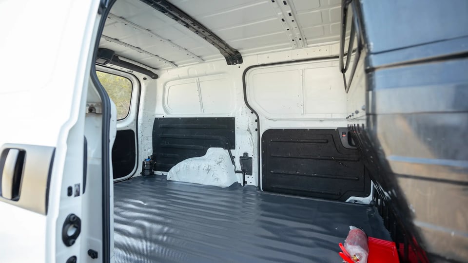 Used 2021 Hyundai H1 Cargo Van in White – Delivery Box Right Side Interior View for Sale at First Choice Cars Dubai Sharjah