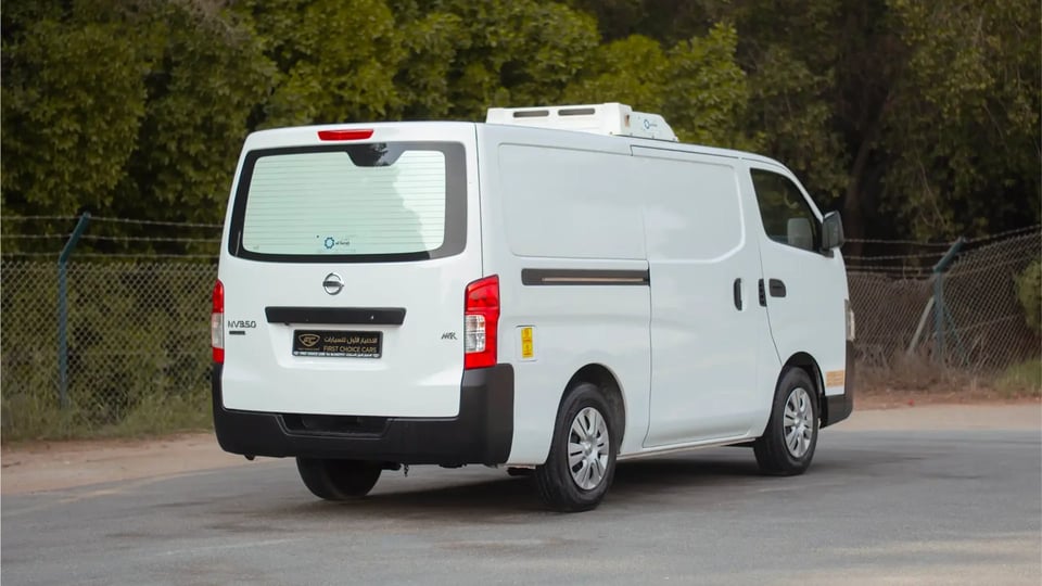 Used 2021 Nissan Urvan Standard Roof in White – Right Back Diagonal (45°) View for Sale at First Choice Cars Dubai Sharjah