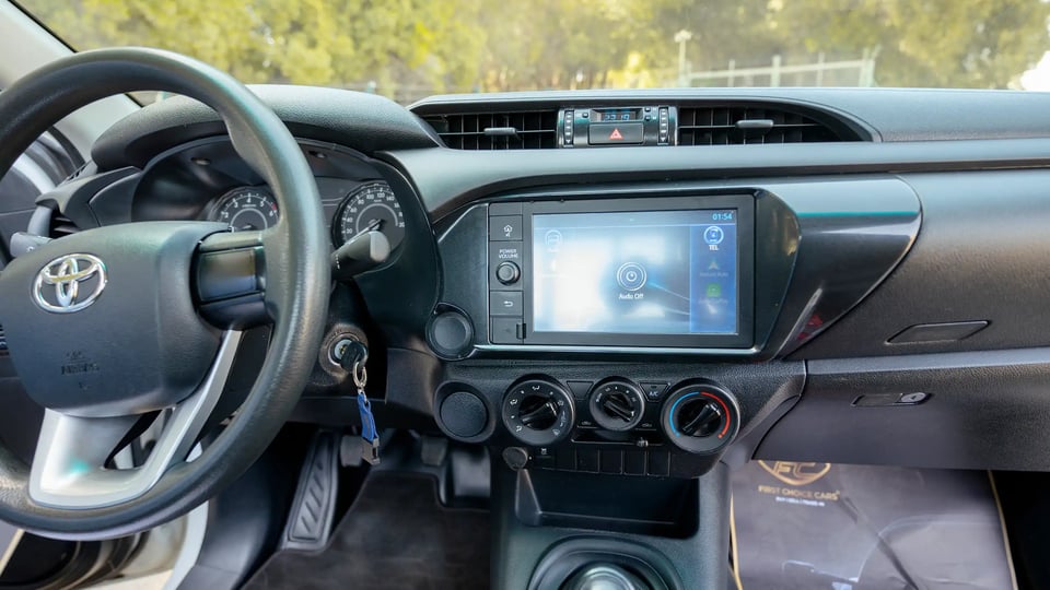 Used 2022 Toyota Hilux GLX Single Cabin in White – Infotainment / Touchscreen System for Sale at First Choice Cars Dubai Sharjah