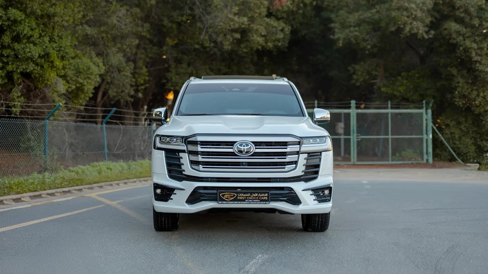 Used 2025 Toyota Land Cruiser VXR in White – Front View for Sale at First Choice Cars Dubai Sharjah