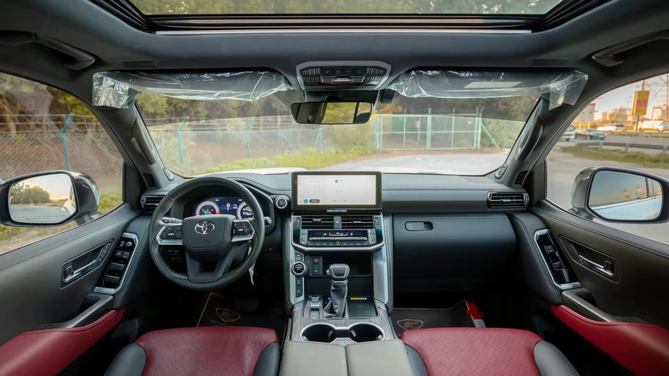 Used 2025 Toyota Land Cruiser VXR in White – Front Cabin / Dashboard Full View for Sale at First Choice Cars Dubai Sharjah