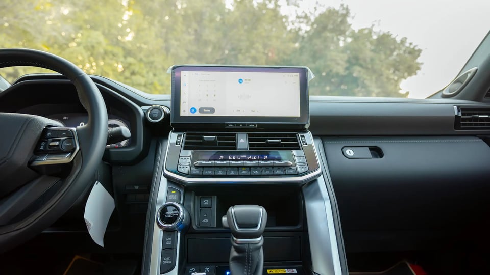 Used 2025 Toyota Land Cruiser VXR in White – Infotainment / Touchscreen System for Sale at First Choice Cars Dubai Sharjah