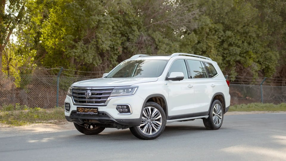 Used 2022 MG RX8 Luxury in White – Left Front Diagonal (45°) View for Sale at First Choice Cars Dubai Sharjah