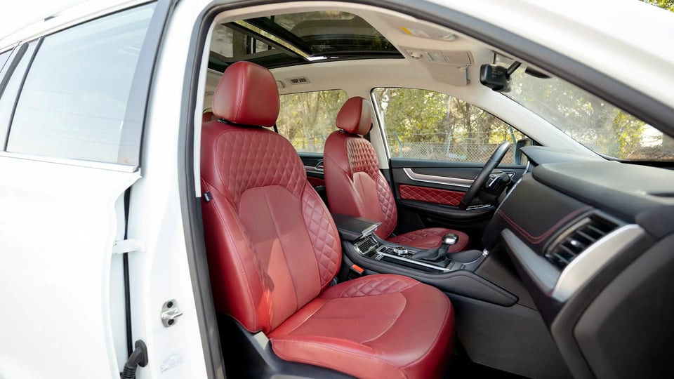 Used 2022 MG RX8 Luxury in White – Front Passenger Side Cabin View for Sale at First Choice Cars Dubai Sharjah