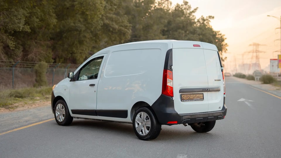 Used 2022 Renault Dokker Van in White – Left Back Diagonal (45°) View for Sale at First Choice Cars Dubai Sharjah