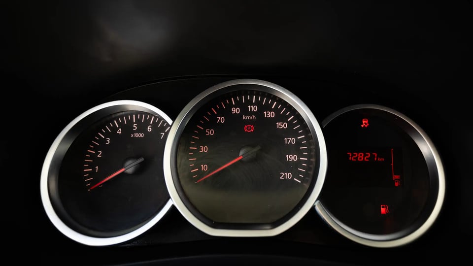 Used 2022 Renault Dokker Van in White – Odometer / Mileage Reading View for Sale at First Choice Cars Dubai Sharjah