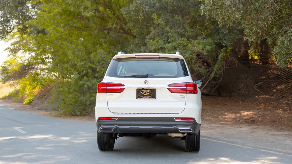 Used 2021 MG RX8 Luxury in White – Back/Rear View for Sale at First Choice Cars Dubai Sharjah