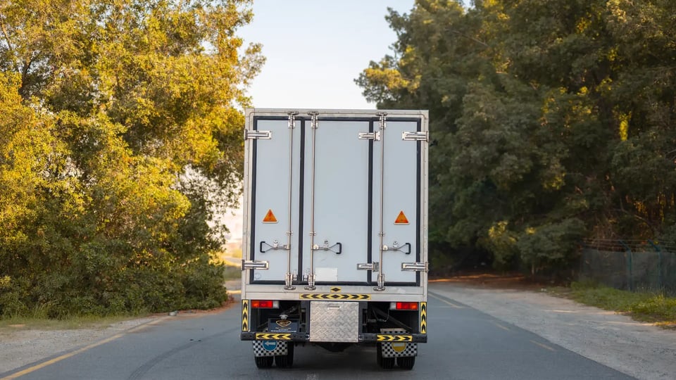 Used 2016 Mitsubishi Canter Freezer Box in White – Back/Rear View for Sale at First Choice Cars Dubai Sharjah