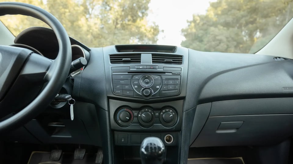 Used 2019 Mazda BT-50 XS in Red – Infotainment / Touchscreen System for Sale at First Choice Cars Dubai Sharjah