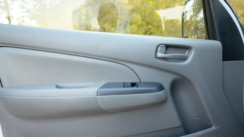 Used 2022 Nissan Urvan Standard Roof in White – Driver Door Panel Full View for Sale at First Choice Cars Dubai Sharjah