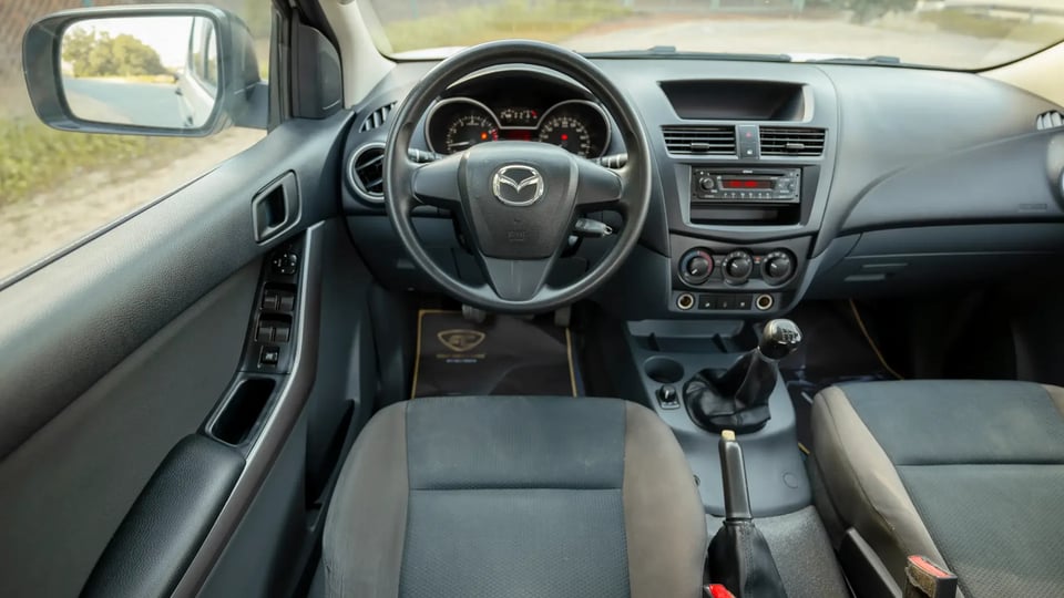 Used 2020 Mazda BT-50 XS in White – Steering Wheel & Instrument Cluster for Sale at First Choice Cars Dubai Sharjah