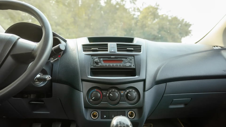 Used 2020 Mazda BT-50 XS in White – Infotainment / Touchscreen System for Sale at First Choice Cars Dubai Sharjah