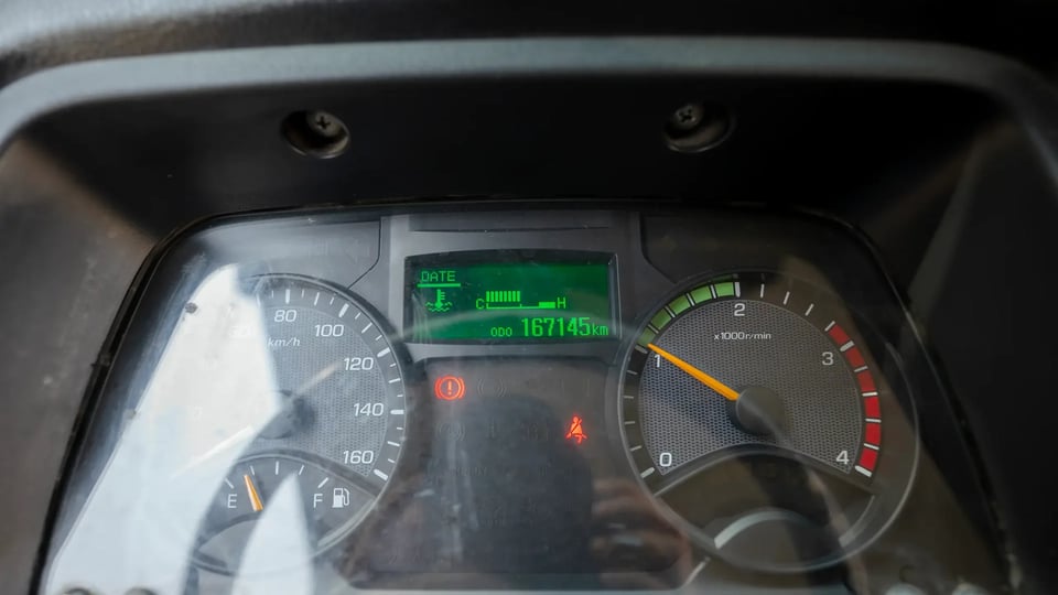 Used 2020 Mitsubishi Canter Freezer Box in White – Odometer / Mileage Reading View for Sale at First Choice Cars Dubai Sharjah