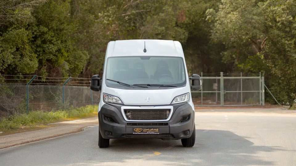 Used 2023 Peugeot Boxer L2h2 in White – Front View for Sale at First Choice Cars Dubai Sharjah