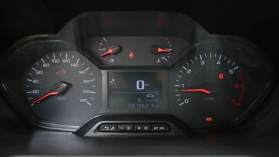 Used 2022 Peugeot Partner Standard in White – Odometer / Mileage Reading View for Sale at First Choice Cars Dubai Sharjah