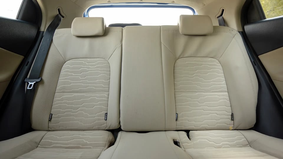 Used 2015 Kia Rio EX in Blue – Rear Seat View for Sale at First Choice Cars Dubai Sharjah