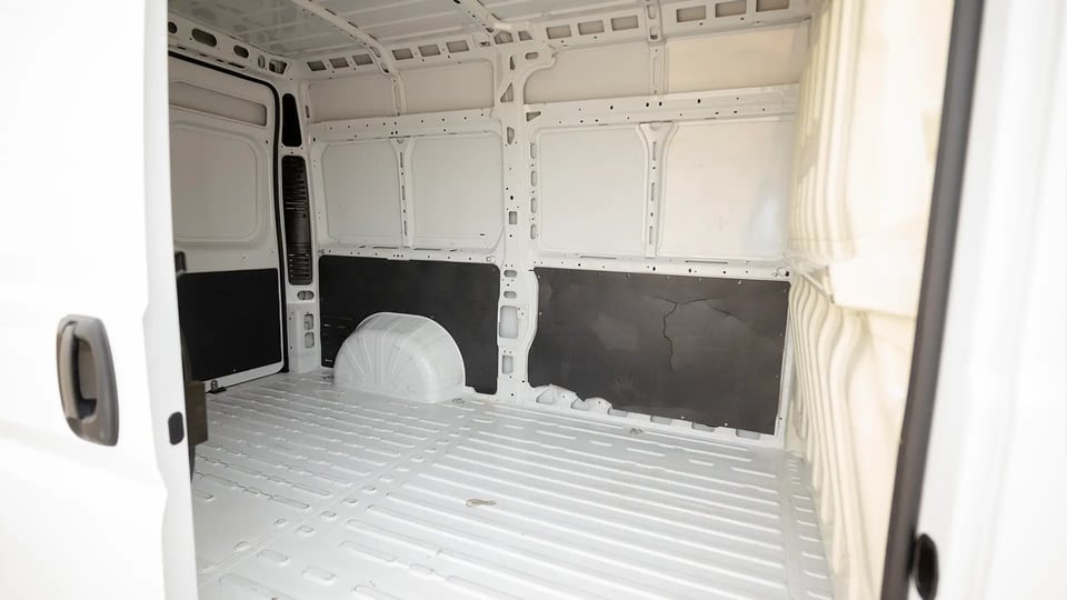 Used 2023 Peugeot Boxer L2h2 in White – Chiller Box Right Side Interior View for Sale at First Choice Cars Dubai Sharjah