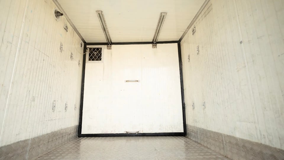Used 2020 Mitsubishi Canter Chiller Box in White – Chiller Box Rear Opening View for Sale at First Choice Cars Dubai Sharjah