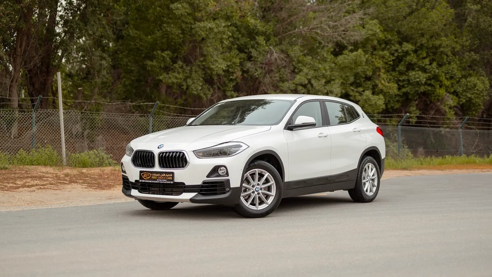 Used 2020 BMW X2 S-Drive 20i in White – Left Front Diagonal (45°) View for Sale at First Choice Cars Dubai Sharjah