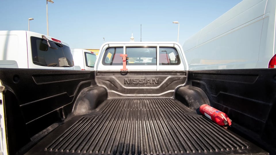 Used 2022 Nissan Navara SE in White – Boot / Trunk Space Open View for Sale at First Choice Cars Dubai Sharjah