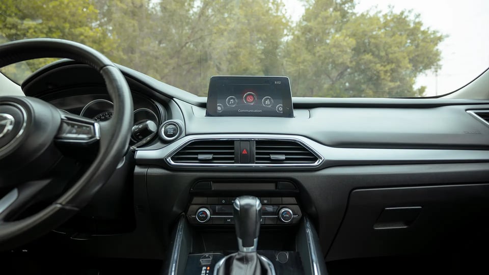 Used 2020 Mazda CX-9 GT in White – Infotainment / Touchscreen System for Sale at First Choice Cars Dubai Sharjah